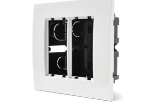 עמדת  HOME & OFFICE תחת הטיח 4 מודול, ללא אביזרים